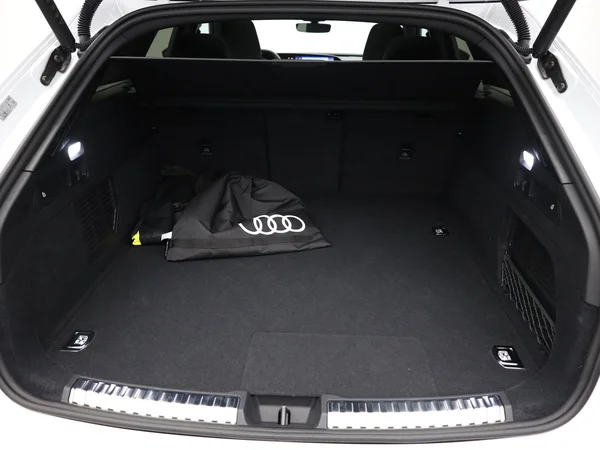 AUDI A5 Avant e-hybrid (PHEV) (2025) — foto 14 van 29