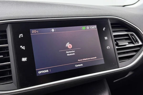 Peugeot 308 SW (2020) — foto 4 van 38