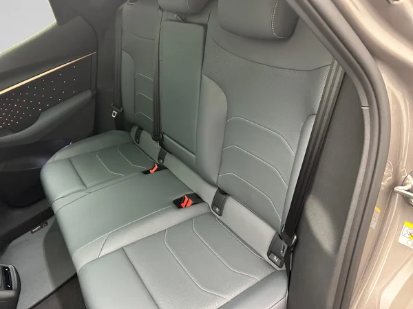 CUPRA Tavascan (2026) — foto 10 van 24