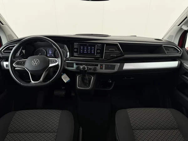 VOLKSWAGEN California (2021) — foto 26 van 26