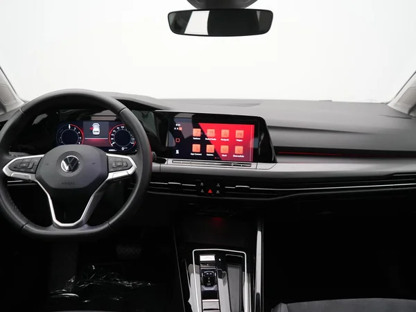 VOLKSWAGEN Golf VIII eHybrid (PHEV) (2022) — foto 6 van 30