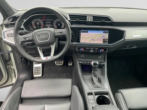 AUDI Q3 Sportback (2025) — foto 14 van 20