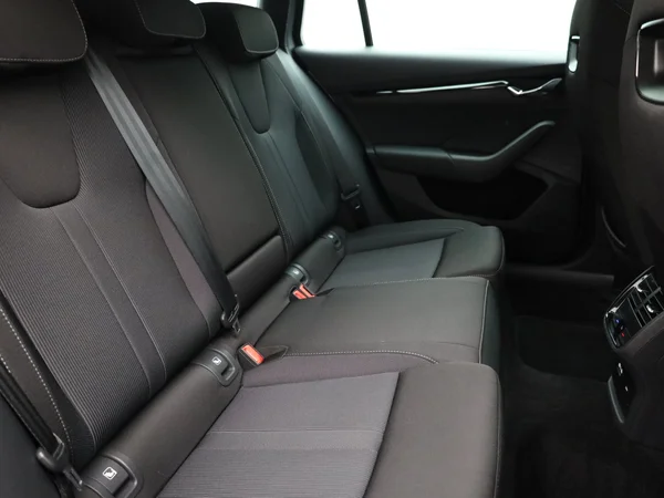 SKODA Octavia Combi PHEV (2024) — foto 11 van 22