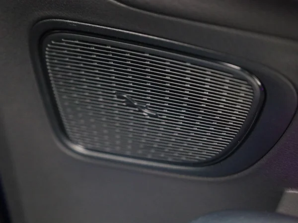 Mercedes-Benz GLC (2025) — foto 42 van 55