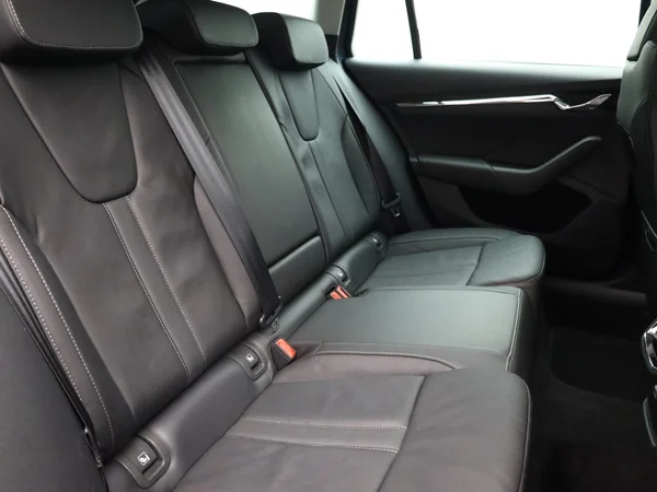 SKODA Octavia Combi (2021) — foto 21 van 21