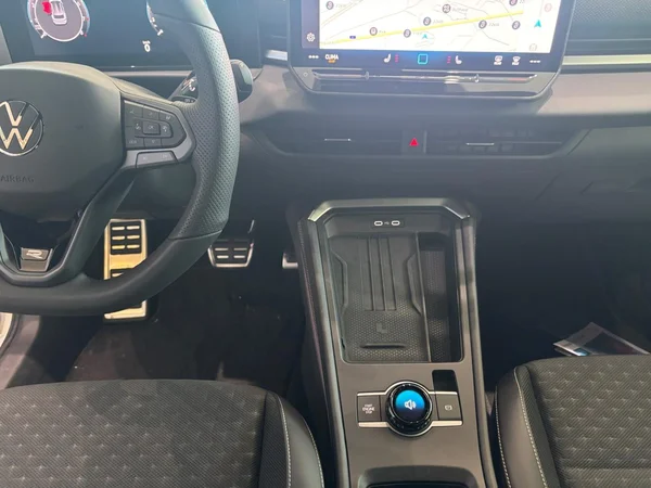 VOLKSWAGEN T-Roc (2025) — foto 3 van 21