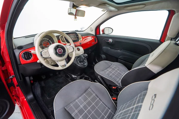 Fiat 500 (2019) — foto 3 van 50