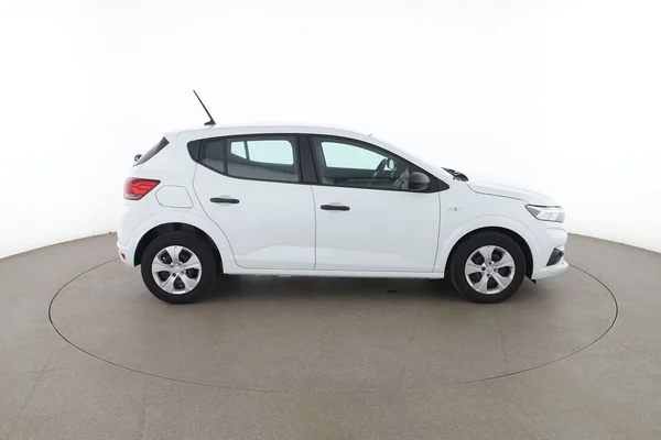 Dacia Sandero (2024) — foto 13 van 16