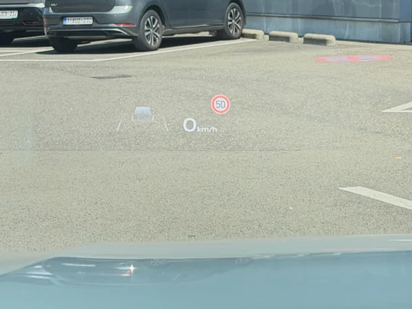 AUDI Q3 SUV e-hybrid (PHEV) (2025) — foto 10 van 23