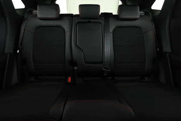 Ford Kuga (2021) — foto 6 van 16