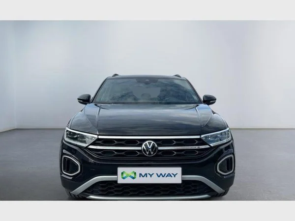 Volkswagen T-Roc (2023) — foto 23 van 29
