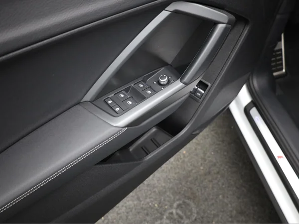 AUDI Q3 Sportback PHEV (2023) — foto 7 van 24