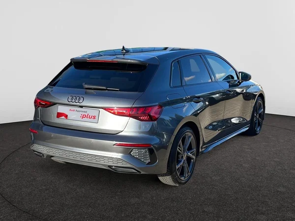 AUDI A3 Sportback (2023) — foto 12 van 22