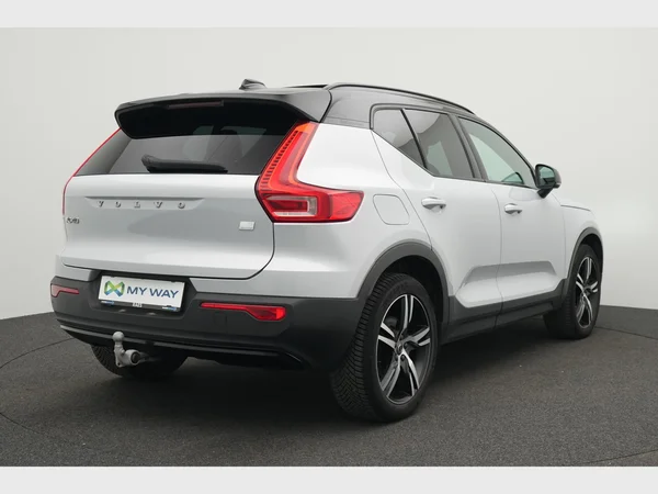 VOLVO XC40 (2021) — foto 12 van 32