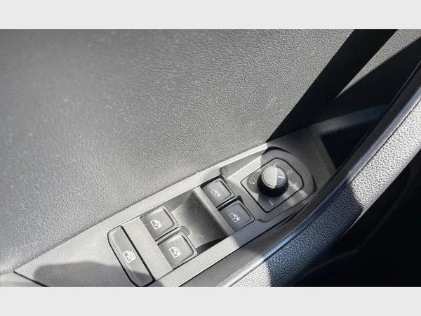 Skoda Karoq (2022) — foto 7 van 27