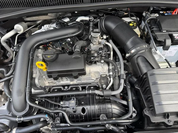 VOLKSWAGEN Polo (2024) — foto 14 van 22
