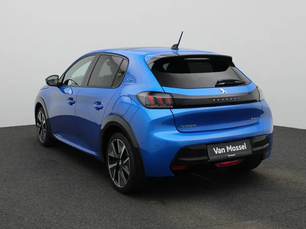 Peugeot e-208 (2023) — foto 12 van 50