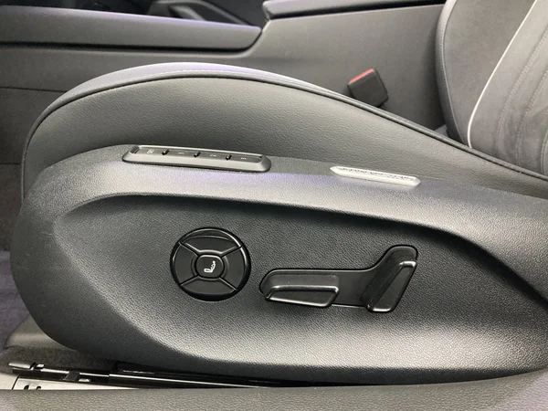 VOLKSWAGEN Passat SW (2025) — foto 19 van 36
