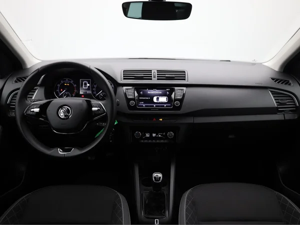 SKODA Fabia Combi (2023) — foto 17 van 18
