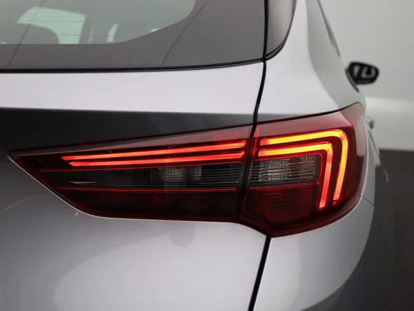 Opel Grandland (2022) — foto 21 van 34