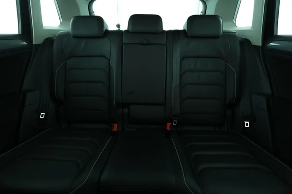 Volkswagen Tiguan (2021) — foto 6 van 16