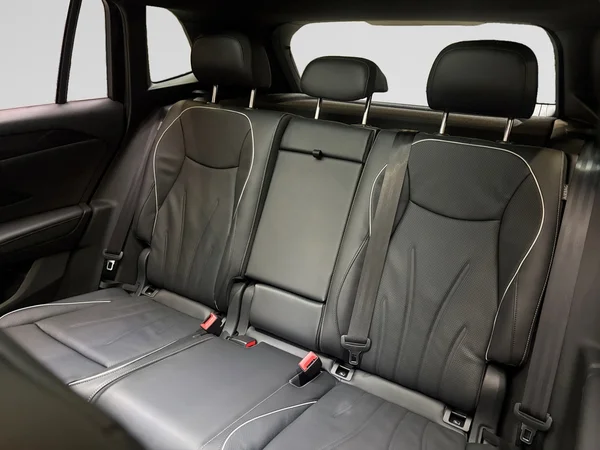 VOLKSWAGEN Tiguan (2026) — foto 3 van 15