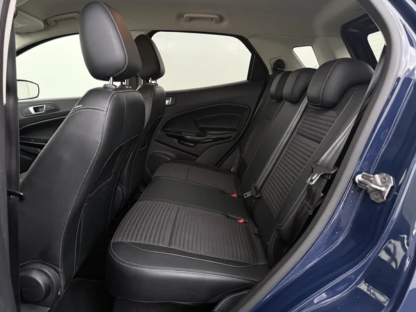 FORD EcoSport (2018) — foto 5 van 28