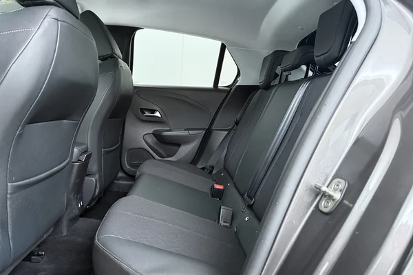 Opel Corsa (2020) — foto 17 van 18