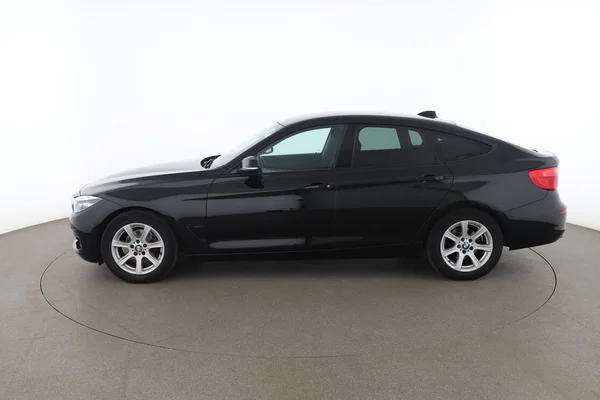 BMW 3-serie (2016) — foto 9 van 16