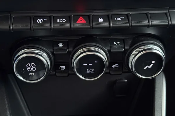 Dacia Duster (2020) — foto 7 van 41