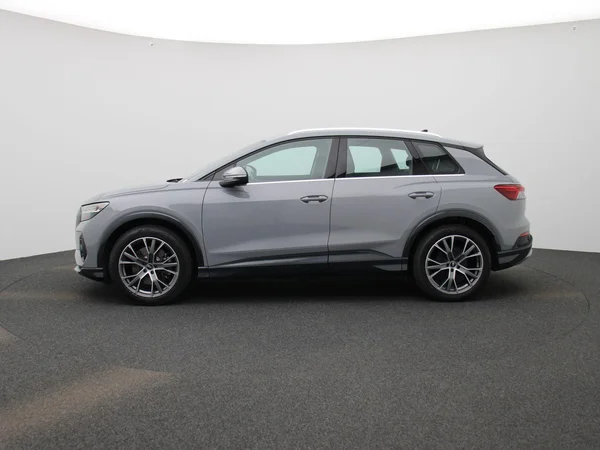 Audi Q4 e-tron (2024) — foto 34 van 50