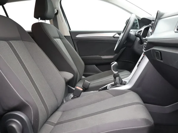 Volkswagen T-Roc (2024) — foto 23 van 28