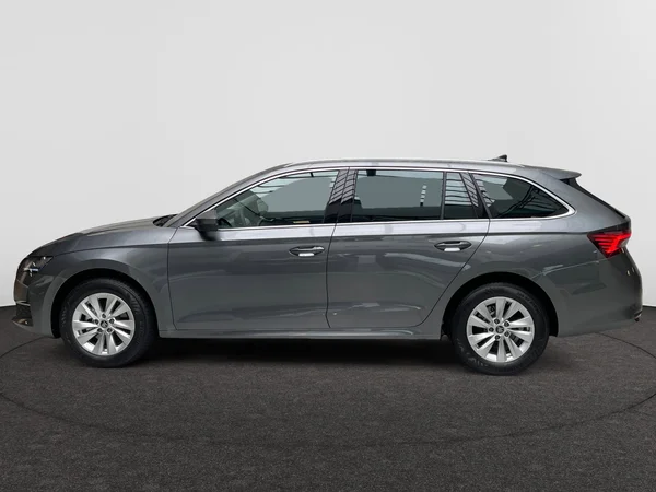 SKODA Octavia Combi (2025) — foto 10 van 14