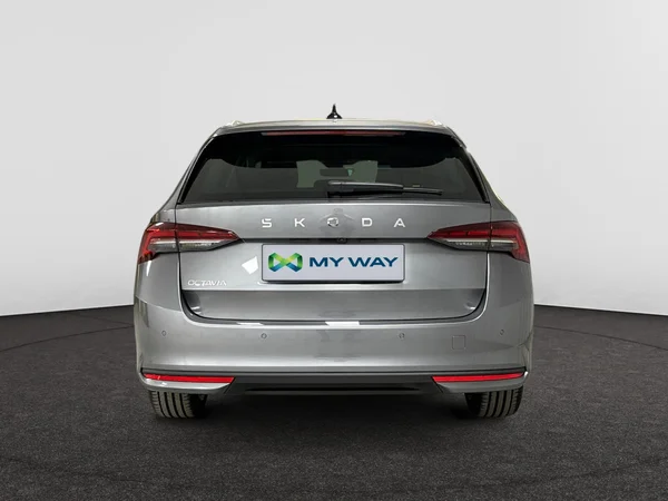 SKODA Octavia Combi (2025) — foto 11 van 15