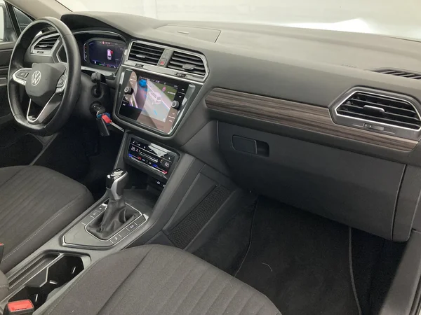VOLKSWAGEN Tiguan Allspace (2022) — foto 11 van 35