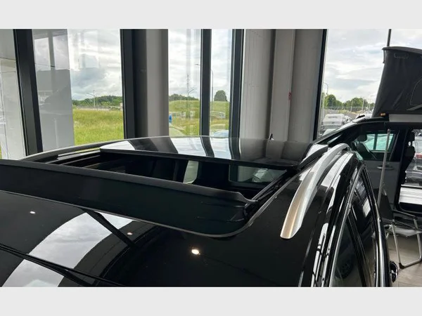 VOLKSWAGEN Touran (2026) — foto 5 van 17