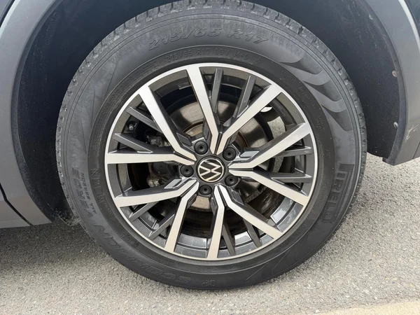 VOLKSWAGEN Tiguan Dsl (2022) — foto 19 van 21