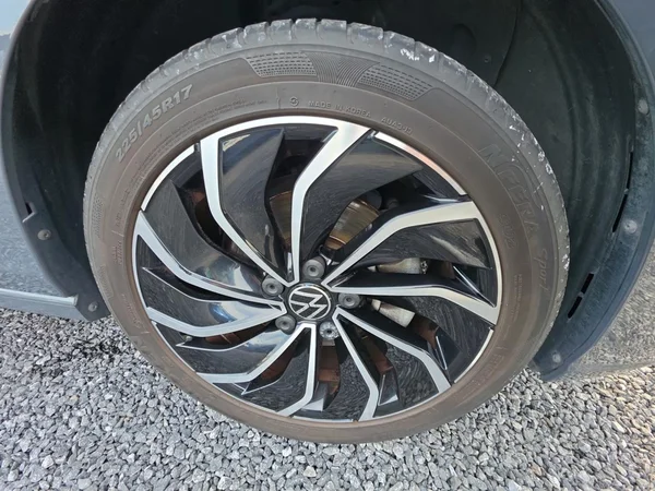 VOLKSWAGEN Golf VIII SW (2023) — foto 17 van 24