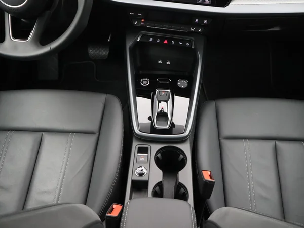 AUDI A3 Sportback (2025) — foto 20 van 30