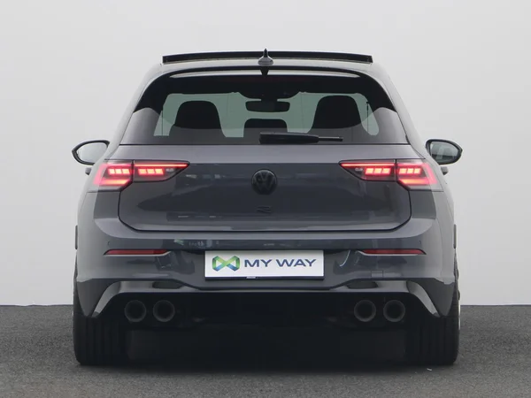 VOLKSWAGEN Golf VIII R (2026) — foto 20 van 23
