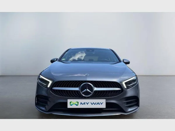 Mercedes-Benz A 180 (2022) — foto 12 van 27