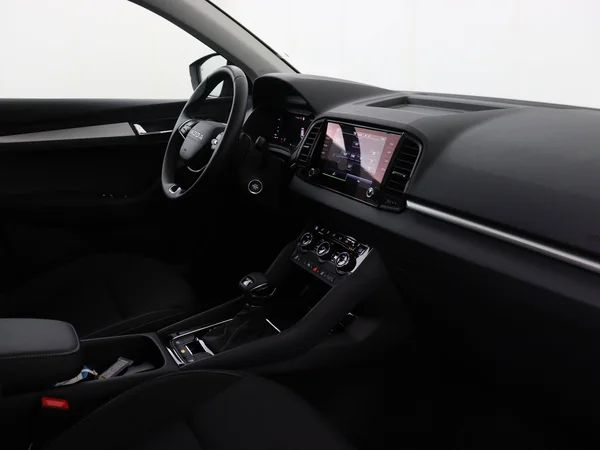 SKODA Karoq (2025) — foto 12 van 18