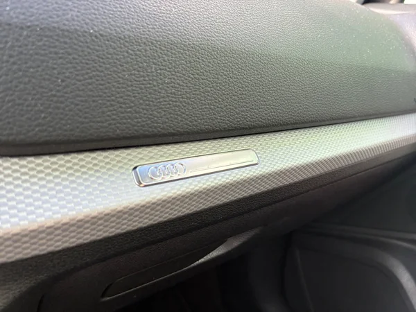 AUDI Q2 (2023) — foto 4 van 24