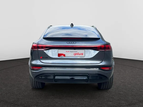 AUDI SQ6 Sportback e-tron (2025) — foto 22 van 24