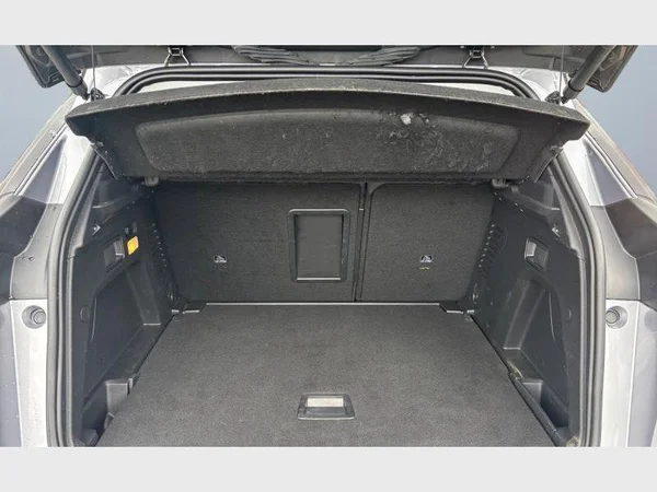 Peugeot 3008 (2022) — foto 18 van 25