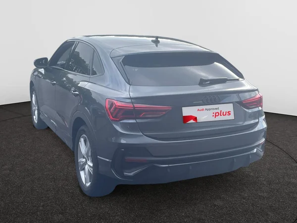 AUDI Q3 Sportback (2025) — foto 12 van 21