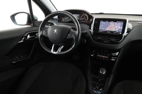 Peugeot 208 (2018) — foto 4 van 16