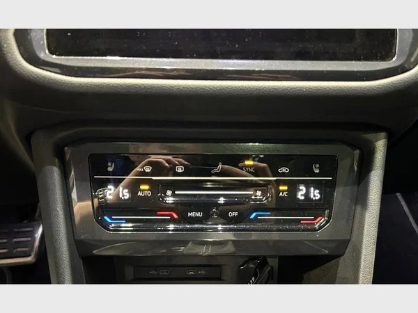 Volkswagen Tiguan Allspace (2022) — foto 13 van 32