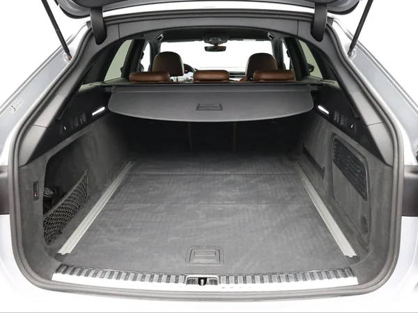 AUDI A6 Avant (2020) — foto 2 van 24