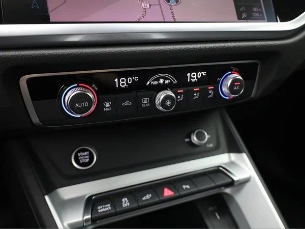 AUDI Q3 Sportback PHEV (2021) — foto 13 van 22